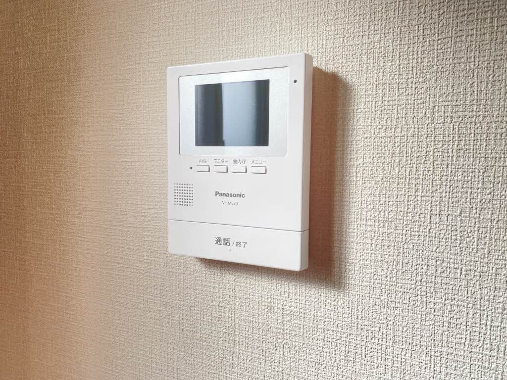  ロイヤルフェルティ　D棟