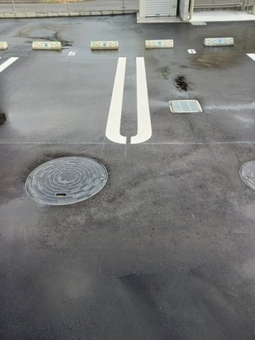 駐車場完備です ハイツ　ＨＡＹＡＳＨＩ　２