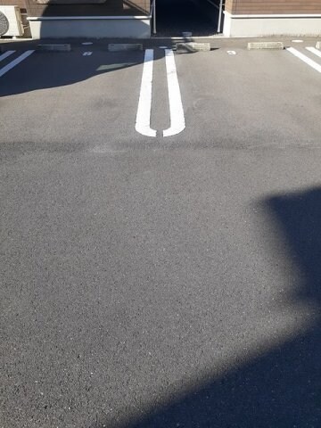 駐車スペースもあります ルーベル　塩屋　Ｃ