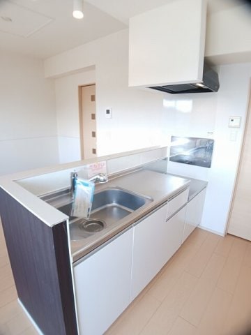 お料理しやすいキッチンです ルーベル　塩屋　Ｃ