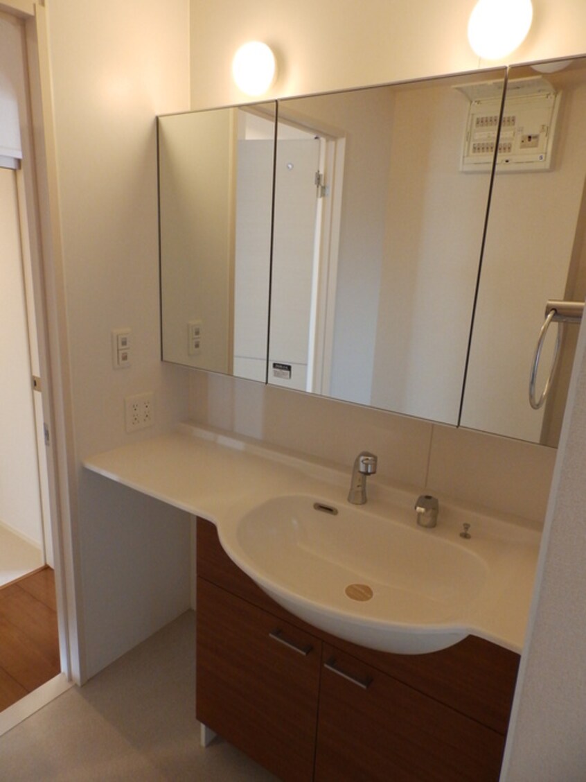  ルーラル タウン B棟