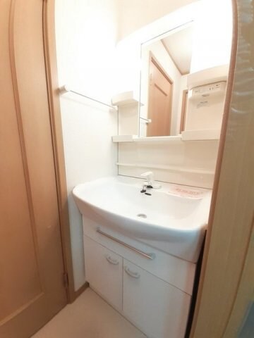 広い洗面スペース ミルキーウェイ土器　Ｂ