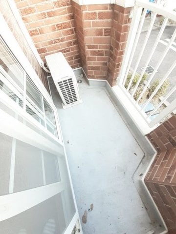 暖かな日差しのふりそそぐバルコニー ミルキーウェイ土器　Ｂ