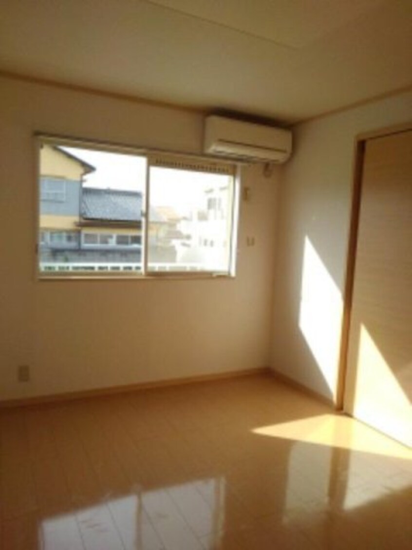  エルディム六万寺