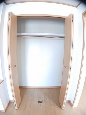 小物を収納するのに便利です セナ　アイランド　Ｂ