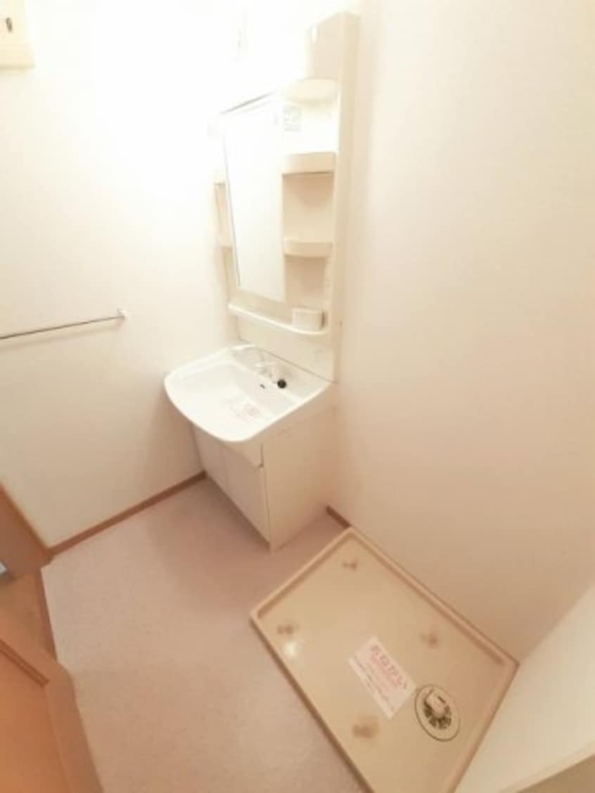 脱衣スペースもあります セレーノＢ