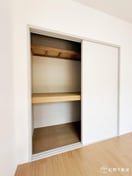  ロイヤルガーデン紙町