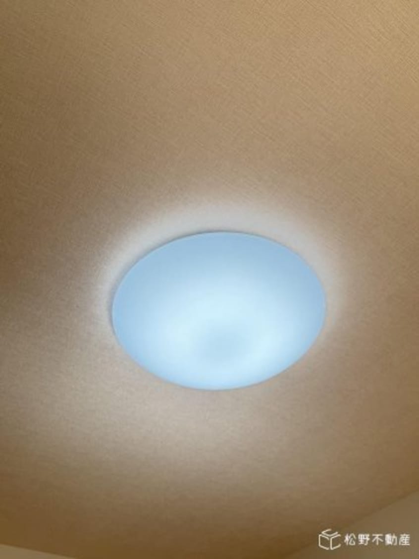  ロイヤルガーデン紙町