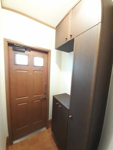 ゆったりとした玄関です グリーンハイツＡ