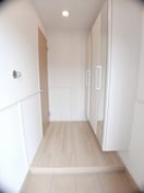 きれいな玄関です ラ・フォレスタⅢ