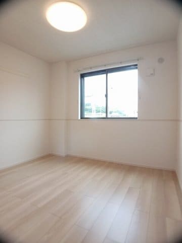 明るい色調の室内です ラ・フォレスタⅡ