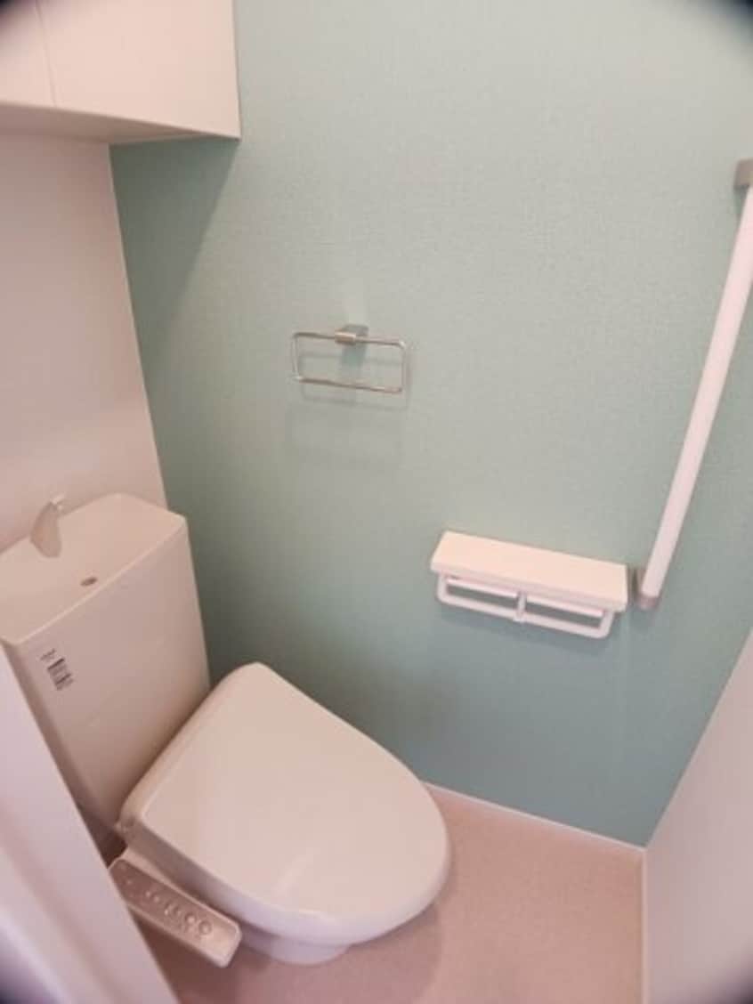 ゆったりとした空間のトイレです ラ・フォレスタⅡ