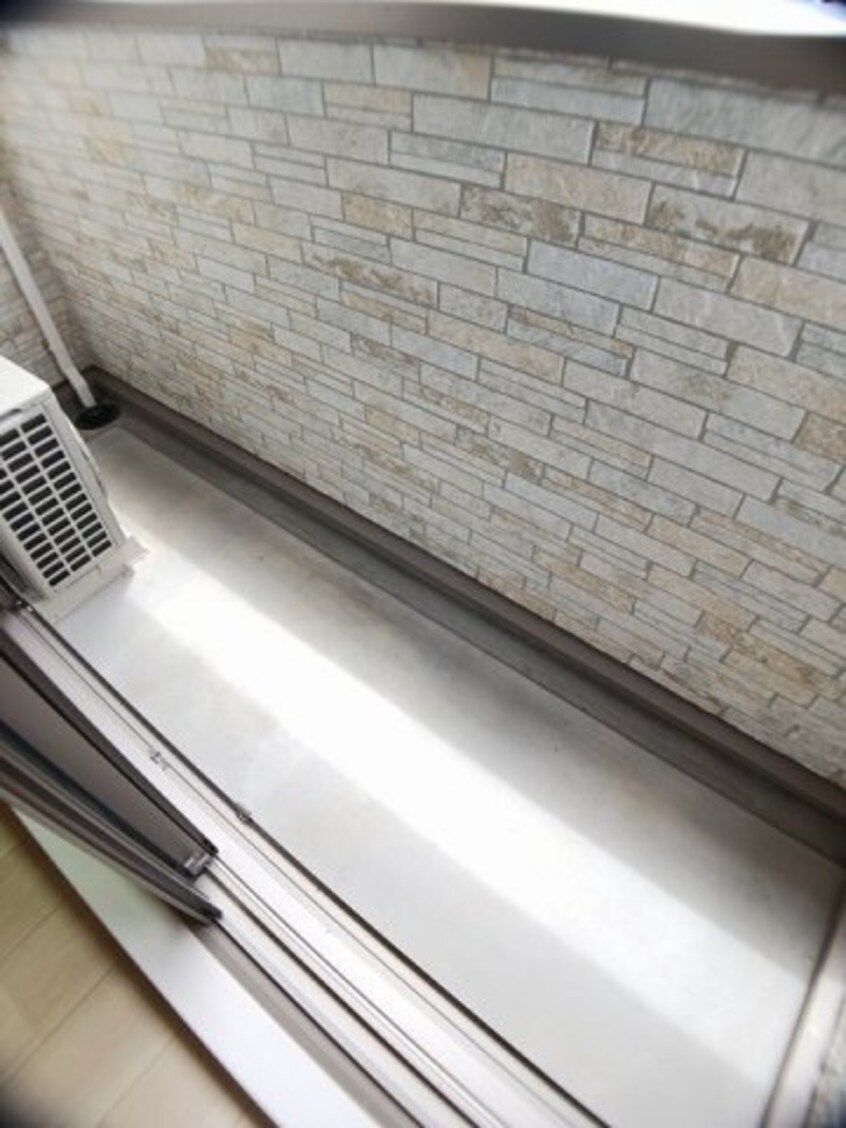 バルコニーからの眺めを楽しみながら食事をしませんか ラ・フォレスタⅡ