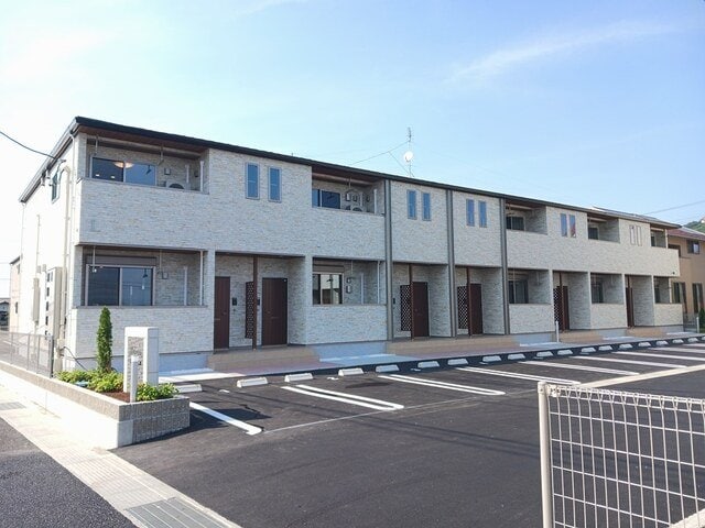 外観もきれいです ラ・フォレスタⅠ