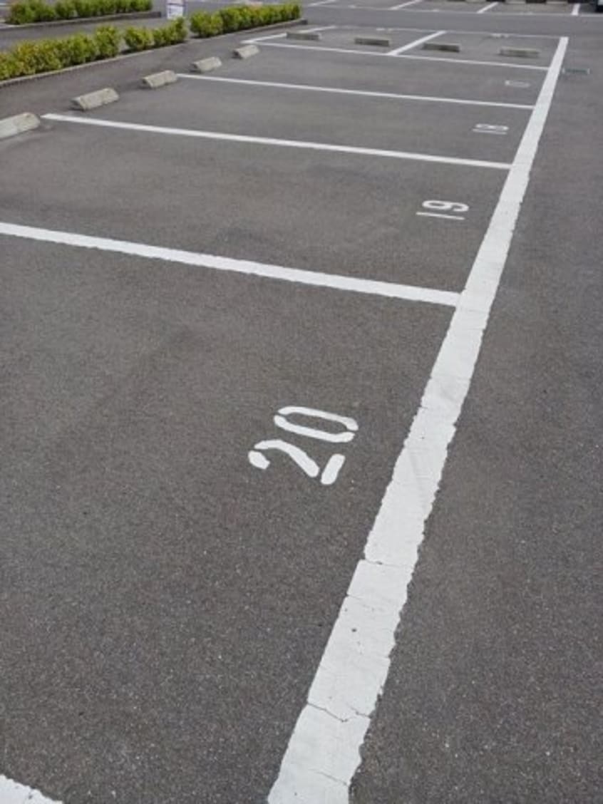 駐車場完備です マルベル宇多津