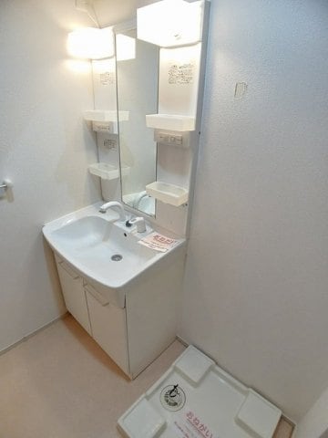 スペースが確保できる洗面所です リジエール　タンドルＢ