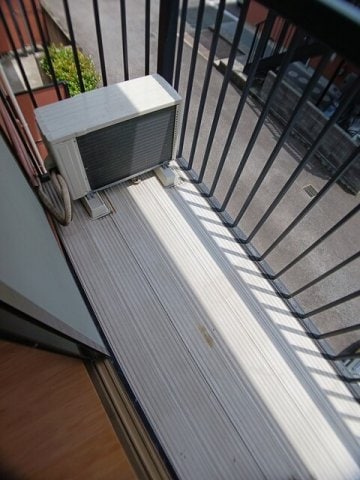 外からの目が気にならないバルコニーで洗濯物が干せます ニューエルディム大樹　Ａ