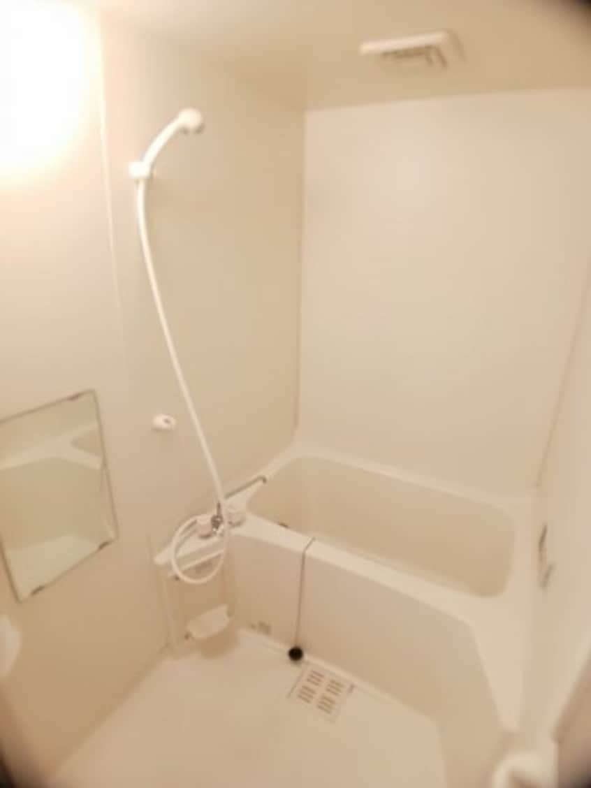 日々の疲れを癒すお風呂付です パレス　ニュールミネ　Ｄ