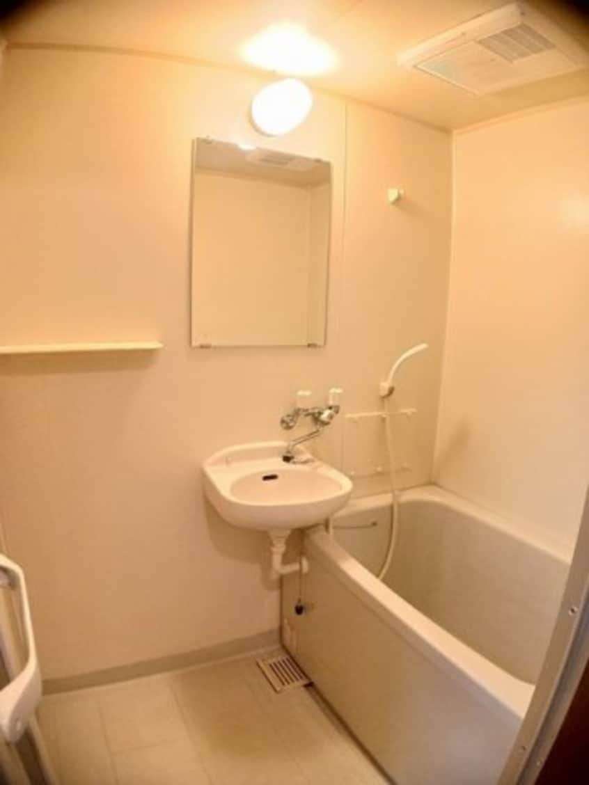 お風呂です イグレック。楯　Ｂ