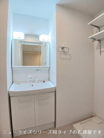 忙しい朝には欠かせない洗面所です ＪＡＤＡ　Ｈｏｕｓｅ滝宮Ｄ