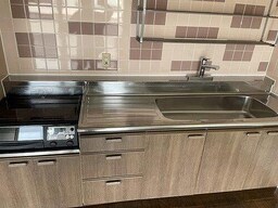 コンパクトなキッチンで掃除もラクラク