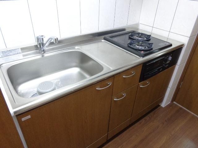 キッチン ヴァンルージュ