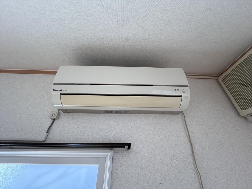 エアコン メゾン瀬理奈B棟