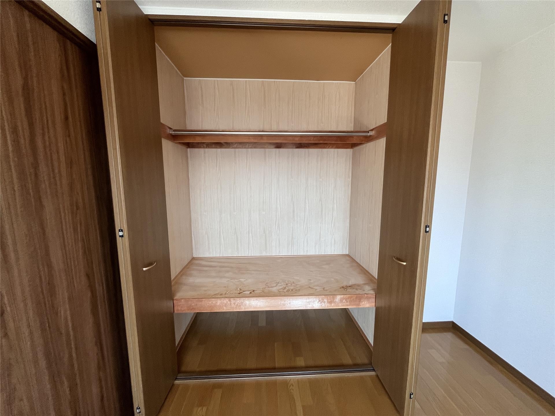 収納 パルムノバB棟