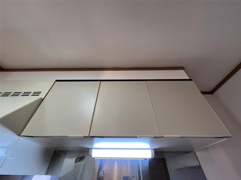 吊り戸棚 スクエア南台