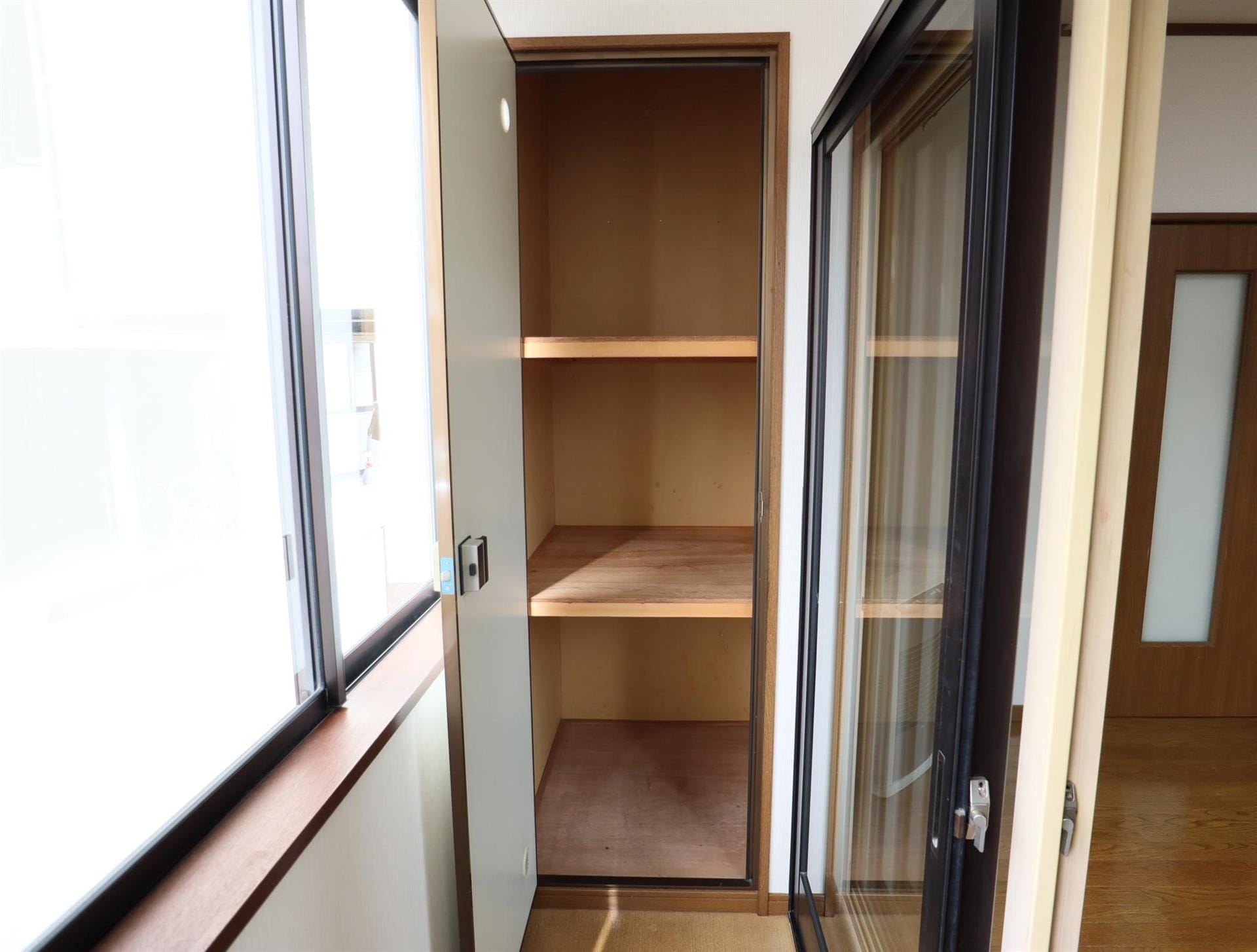 収納 パークハイブリッジB