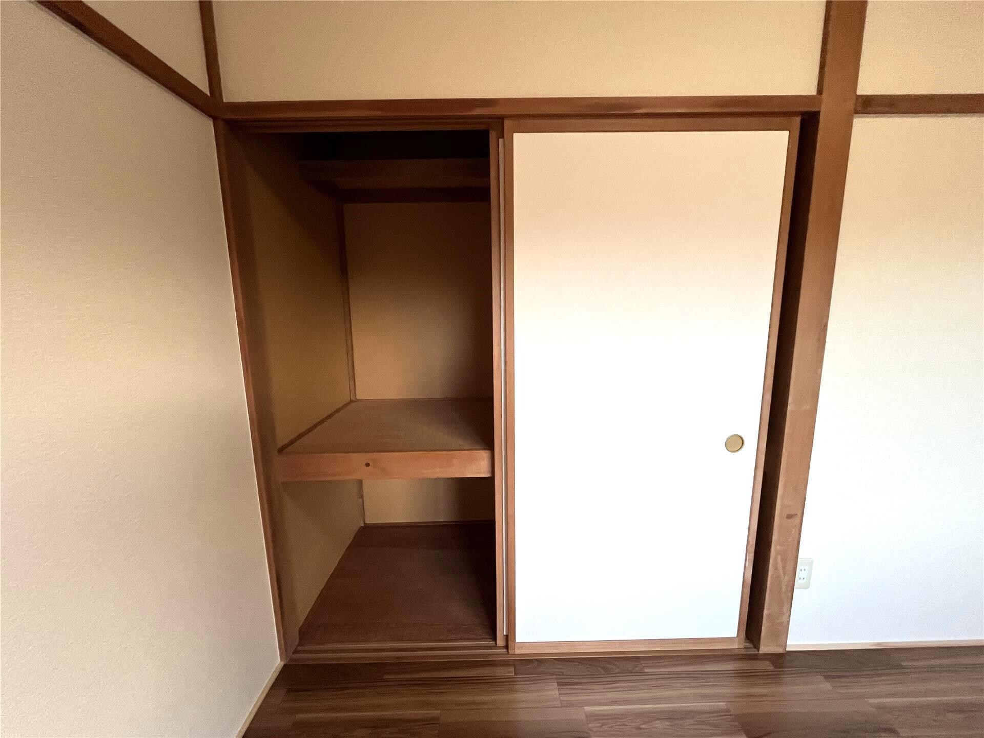 洋室２　収納 セティールヒヨリ