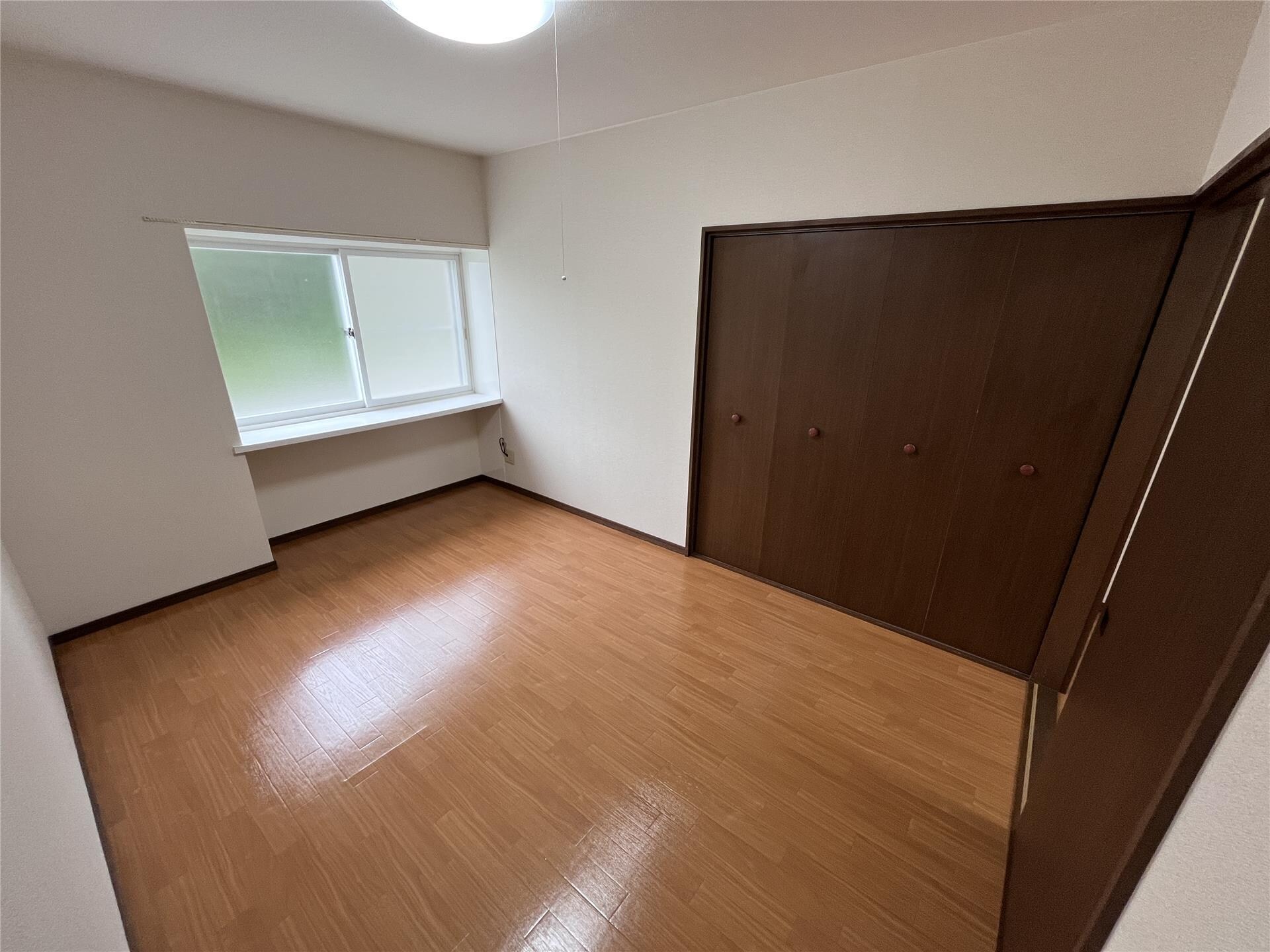 洋室 ハイツ南川尻 A