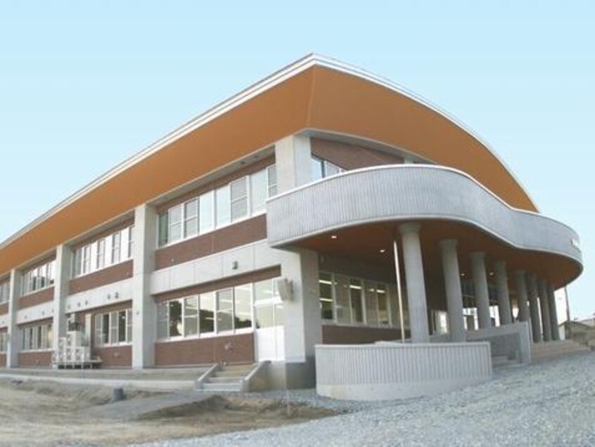 種市中学校(中学校/中等教育学校)まで950m ハイツ南川尻 A