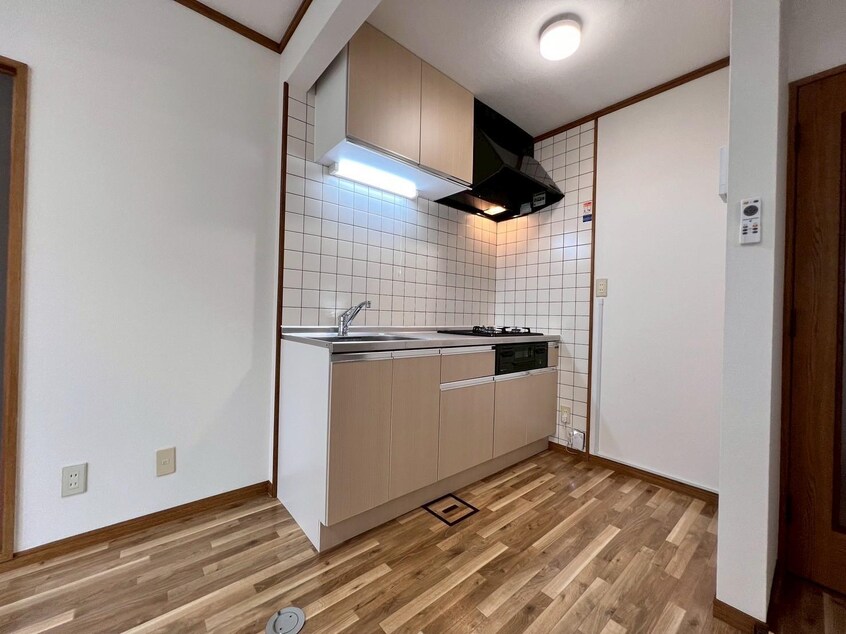 キッチン シティコート湊高台 A