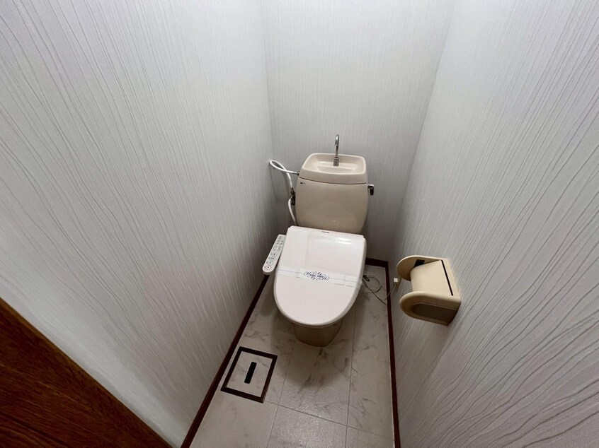 トイレ シティコート湊高台 A