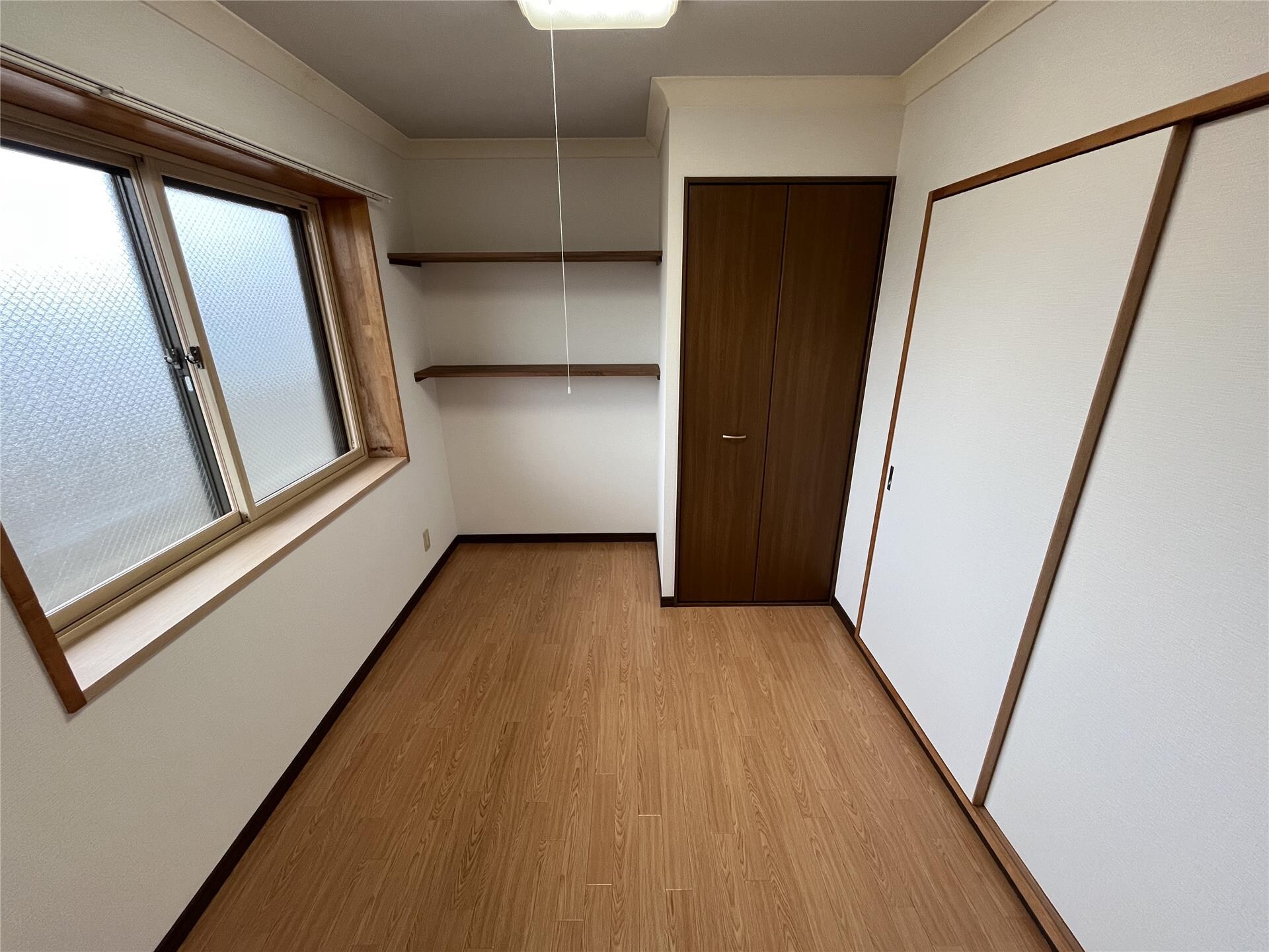 洋室 コーポ中の橋