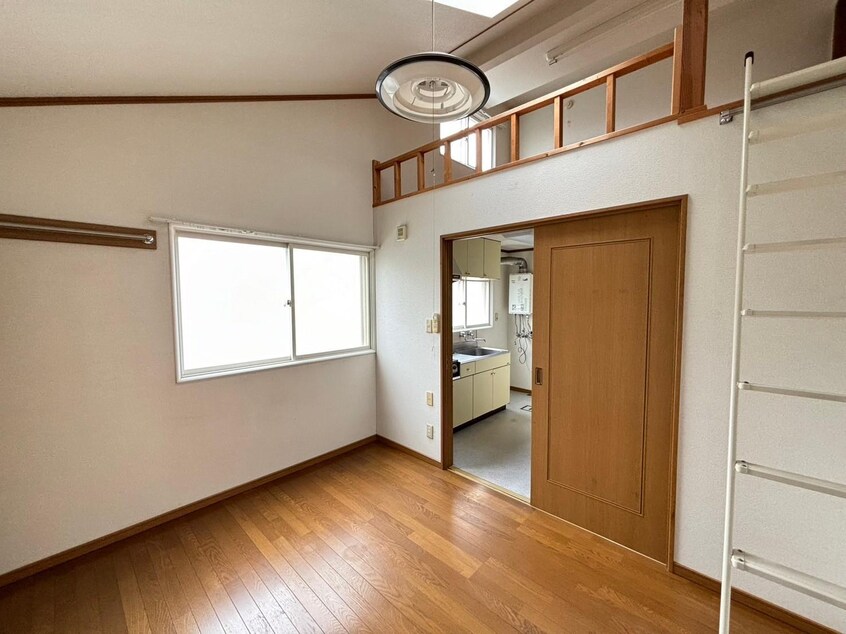 洋室6帖 モンプチ26