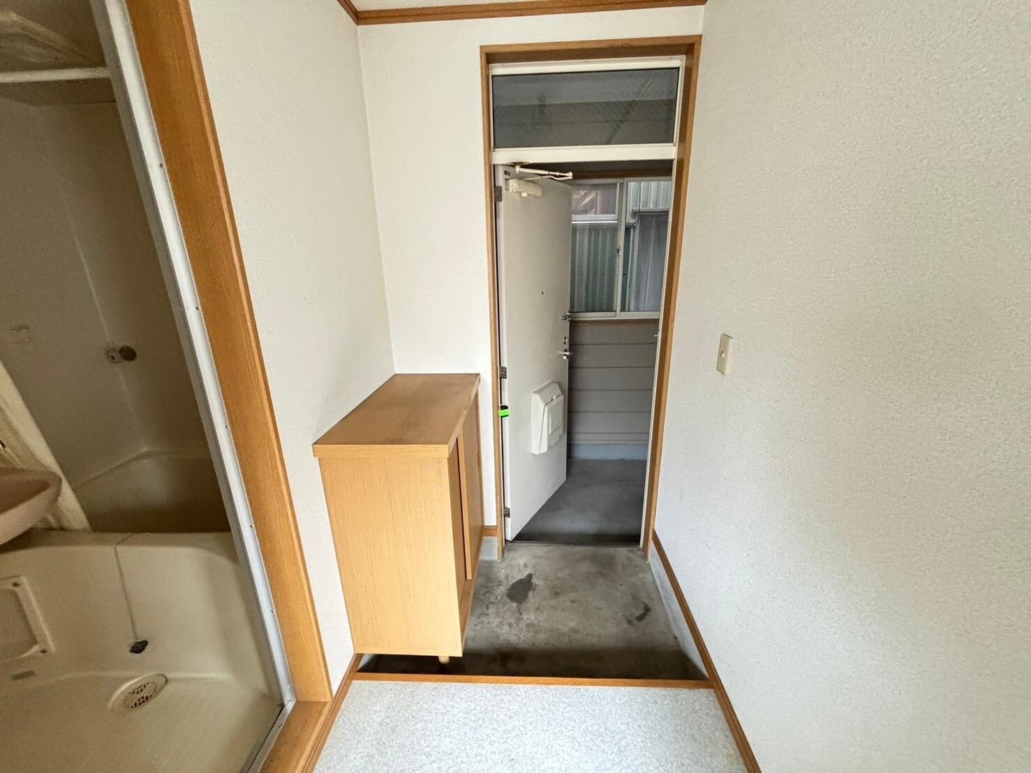 玄関 モンプチ26