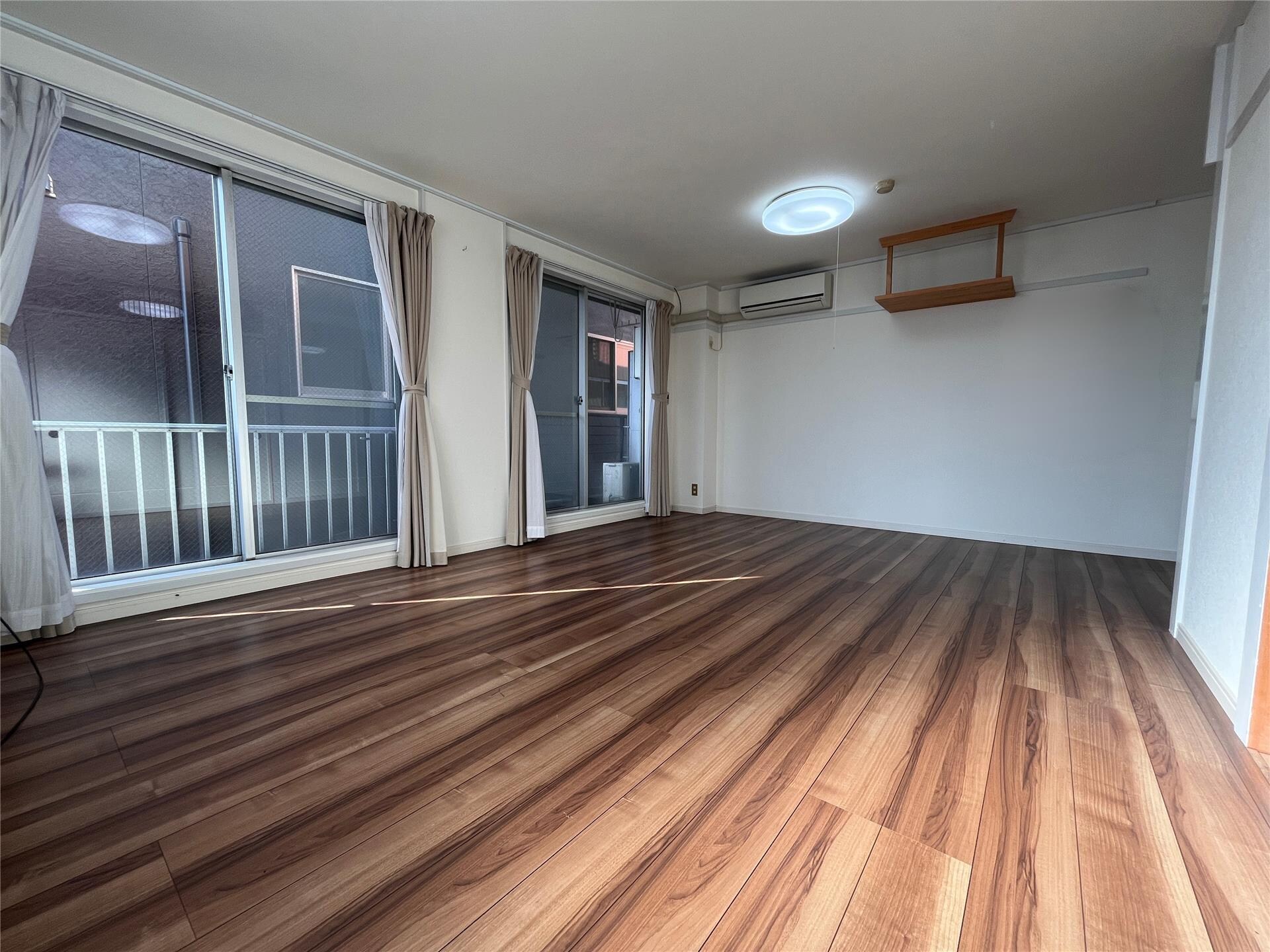 洋室 シャイン・me