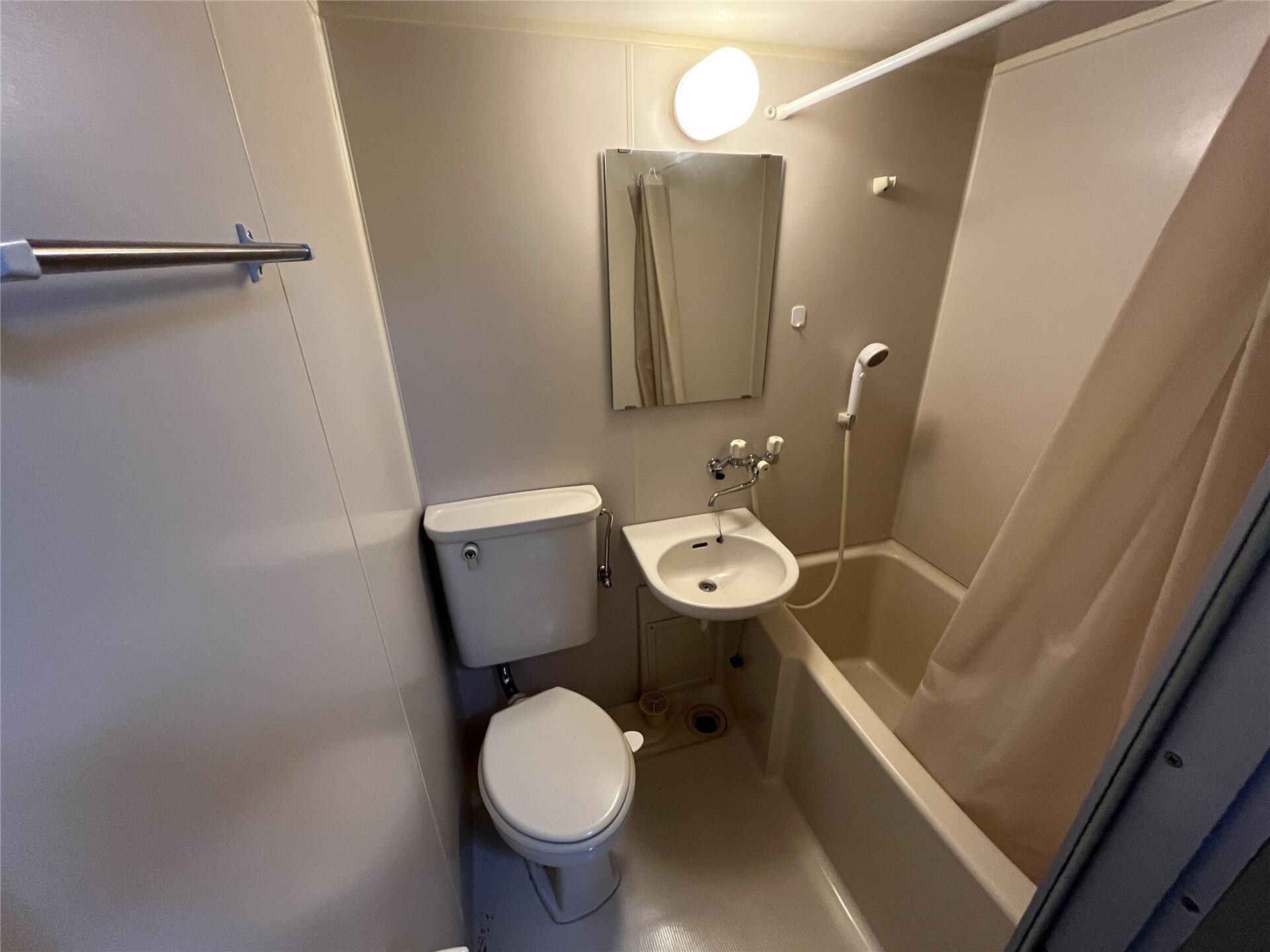 バス／シャワールーム等 シャイン・me