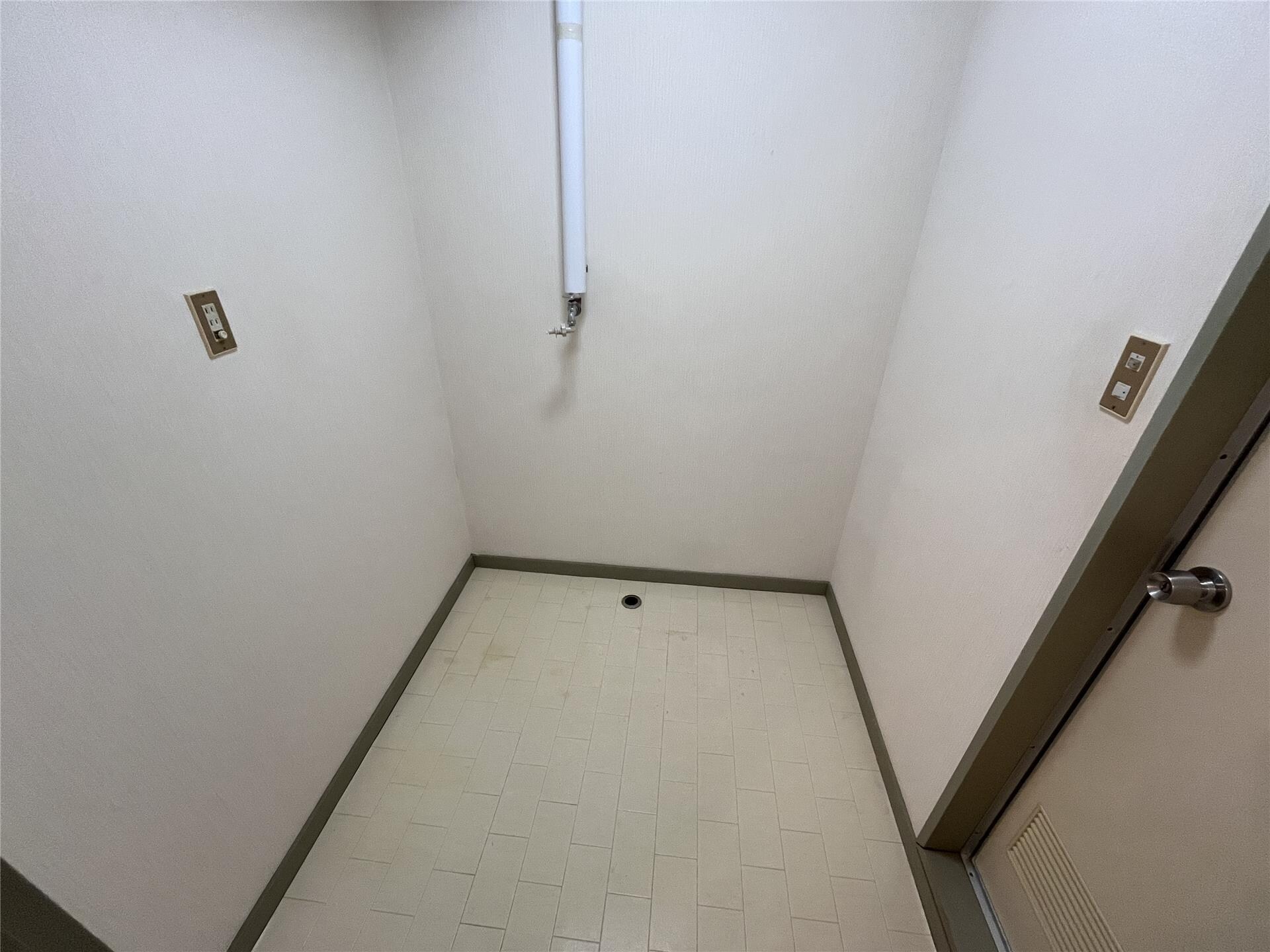 洗濯機置き場 シャイン・me