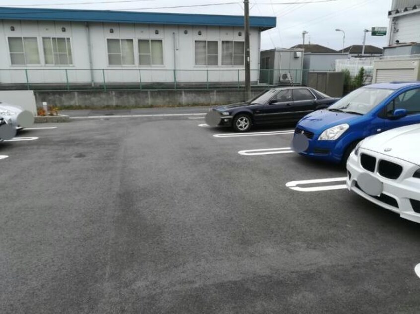 駐輪場 メゾンランディ神谷