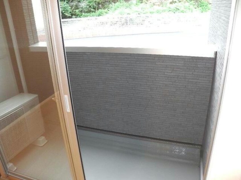  CREA　(クレア)
