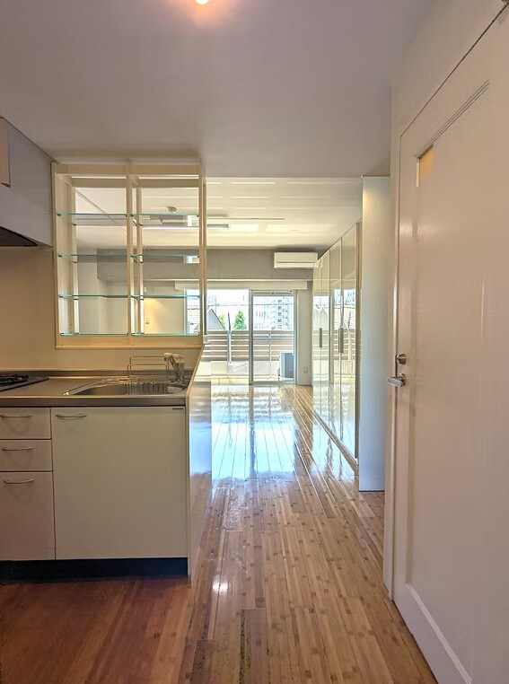  コリドールベイ