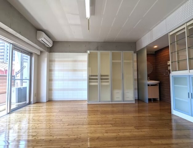  コリドールベイ