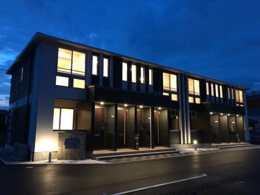 外観写真（夜） ルリアンⅡ