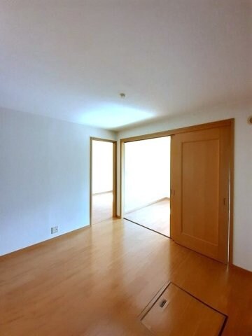  シャイニング　ローズＢ棟