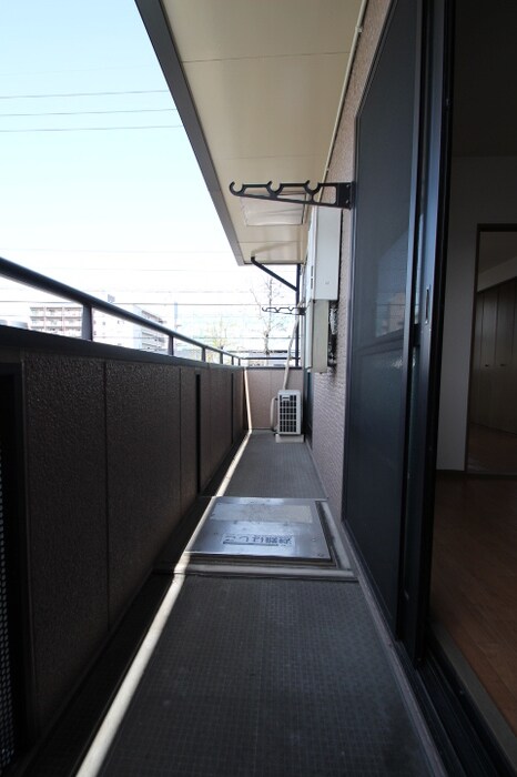  コウジィーコート前川