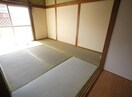  宮武貸家