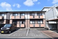 ロイヤルコート円座　B棟